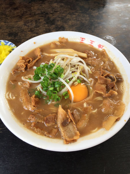 「支那そば　肉玉子入」@支那そば 王王軒 本店の写真