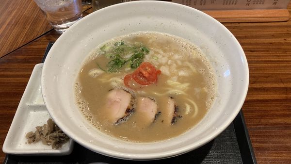 「鶏煮干しらぁめん（醤油）」@麺や いま村の写真