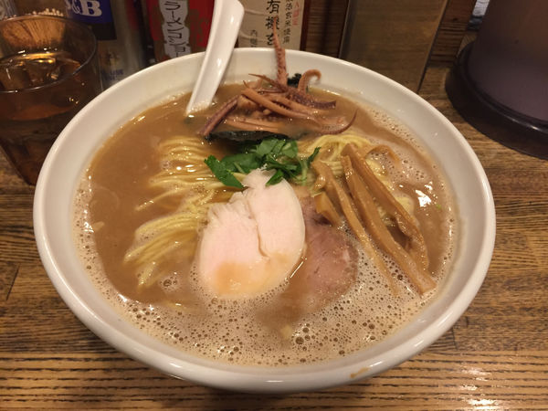 「烏賊煮干し鶏白湯」@新橋 纏の写真