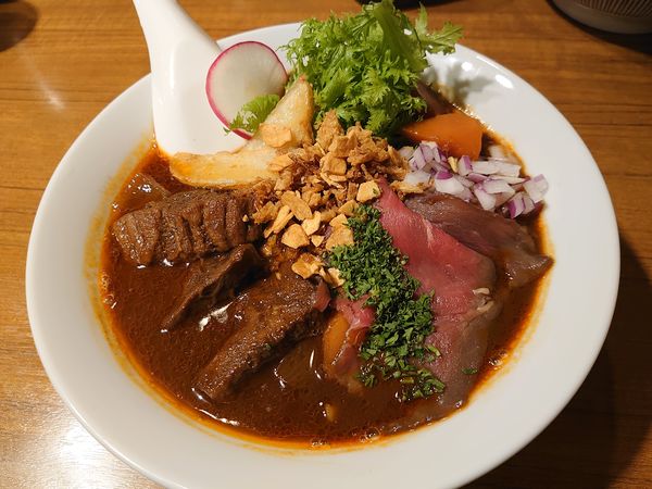 「牛タンシチューラーメン八丁味噌仕立てversion2」@寿製麺よしかわ 川越店の写真