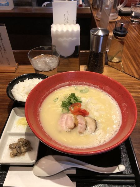 「鶏煮干しらぁめん（塩大盛り）白ご飯（小）」@麺や いま村の写真
