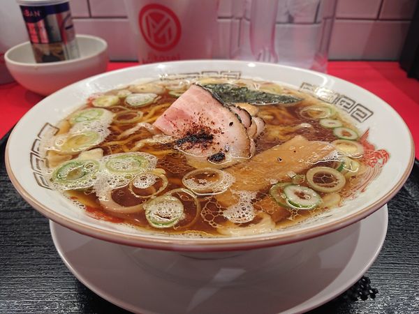 「醤油らぁめん」@Jikasei Mensho 渋谷パルコ店の写真