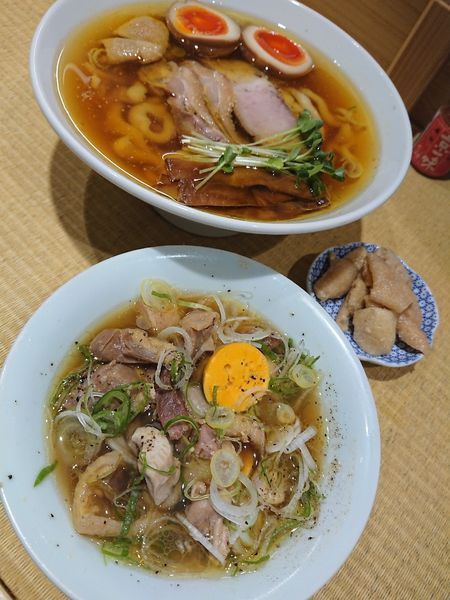 「自家製塩もつ煮＋ビール小＋親鶏中華そば」@手打 親鶏中華そば 綾川の写真