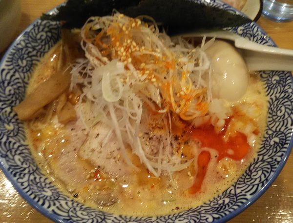 「ゴマの辛いそば」@中華そば 笑歩の写真