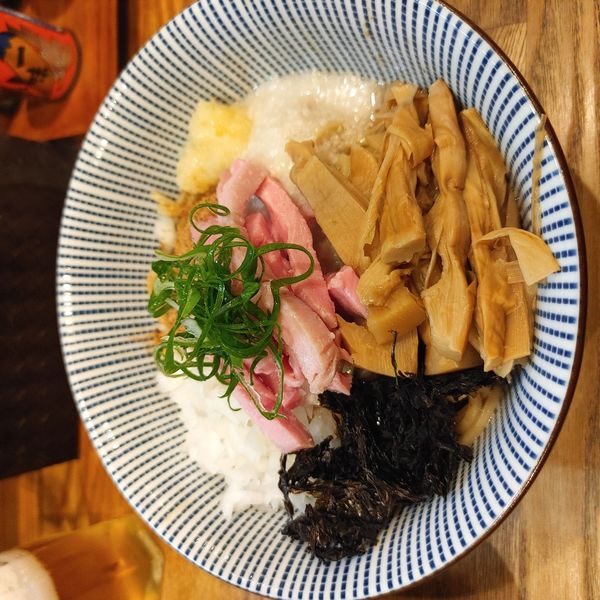 「煮干し　まぜそば（850円）+トッピングめんま+サービス券トッピ」@自家製麺 純の写真