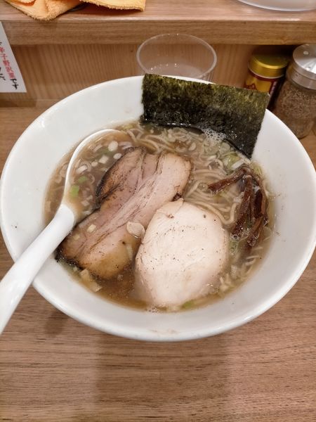 「中華そば濃い味」@下町中華そば すずめ食堂の写真