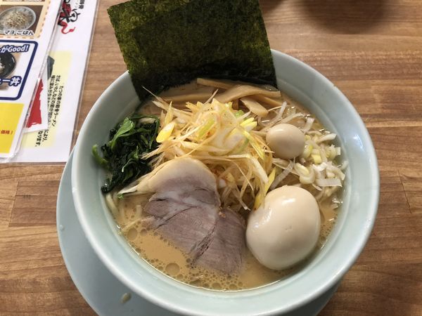 「濃厚豚骨ネギラーメン 並 味玉」@横浜ラーメン たつの家の写真