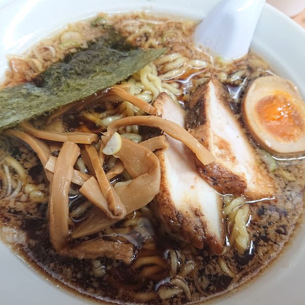 「ラーメン750円、半チャーハン250円」@雨風本舗の写真