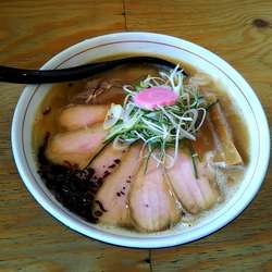 しょうゆラーメン チャーシュー増