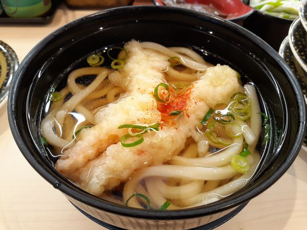 「えびの天ぷらうどん」@はま寿司 新百合ヶ丘駅前店の写真