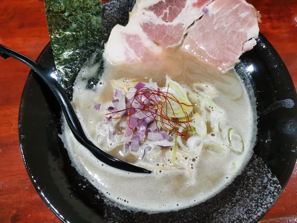 「濃厚煮干しそば」@麺屋 綴の写真