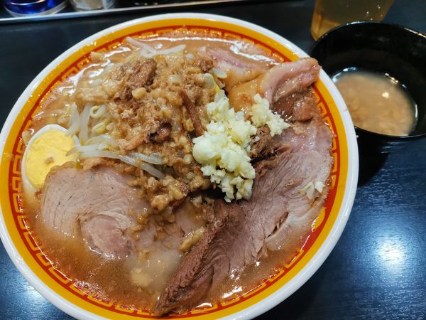 「ラーメン(豚2枚・半玉子)」@えどもんどの写真