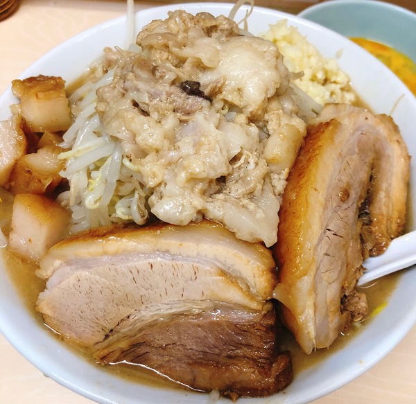 「ラーメン 800円　生玉子 50円」@自家製ラーメン 大者の写真