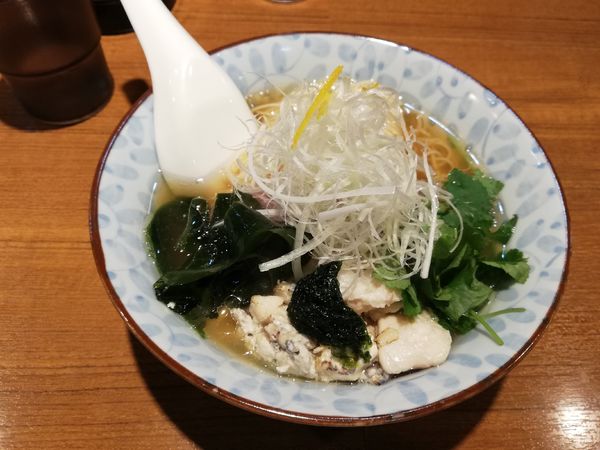 「柚子香る真鯛醤油ら〜めん　限定」@寿製麺よしかわ 川越店の写真