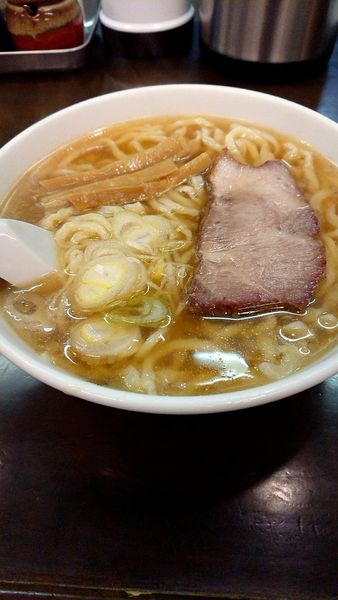 「手打ちらーめん(750円税込)」@手打らーめん 玄の写真