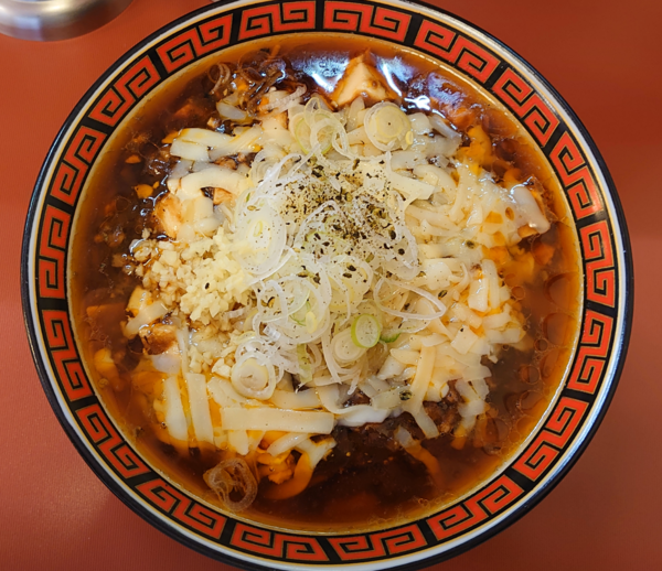 「チーズマーボー麺」@中華そば 華丸の写真