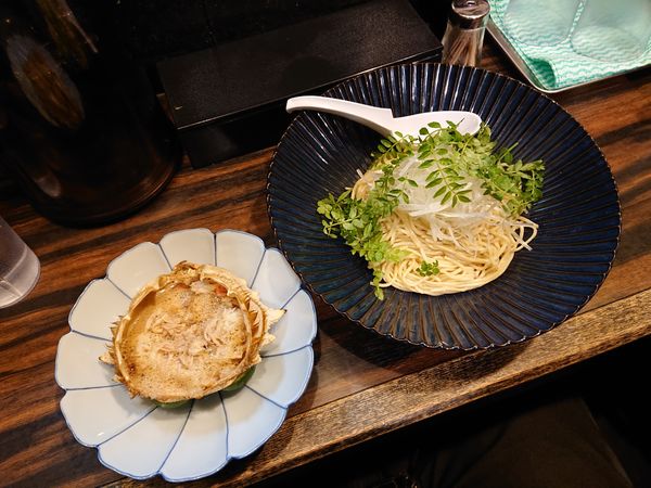 「クリガニの甲羅焼きの和えそば」@稲荷屋の写真