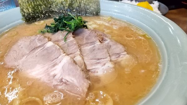 「#らーめん中 #850円 #麺かため #チャーシュー #3枚追加」@寿々㐂家の写真