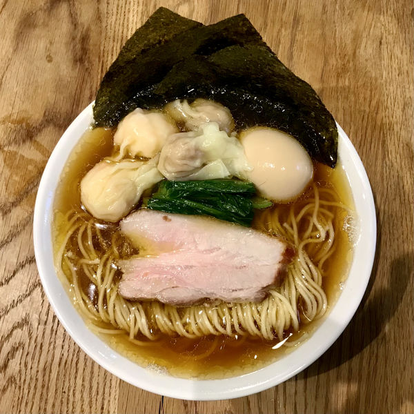 「サッポロラガービール 赤星 中瓶→ 特製中華そば（ブレンド）」@あはれの写真