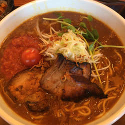 トマトカレーらぁめん