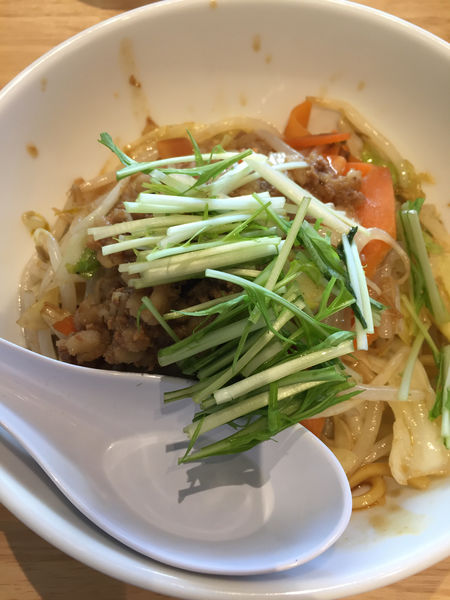 「まぜ辛めん」@リンガーハット 御影クラッセ店の写真