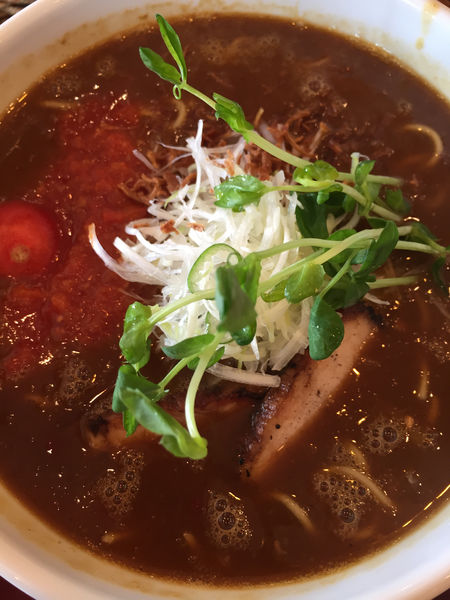 「トマトカレーらぁめん」@らぁめんたろうのはなれの写真