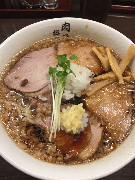 「肉そば（背脂）」@肉そば総本山 神保町 けいすけの写真