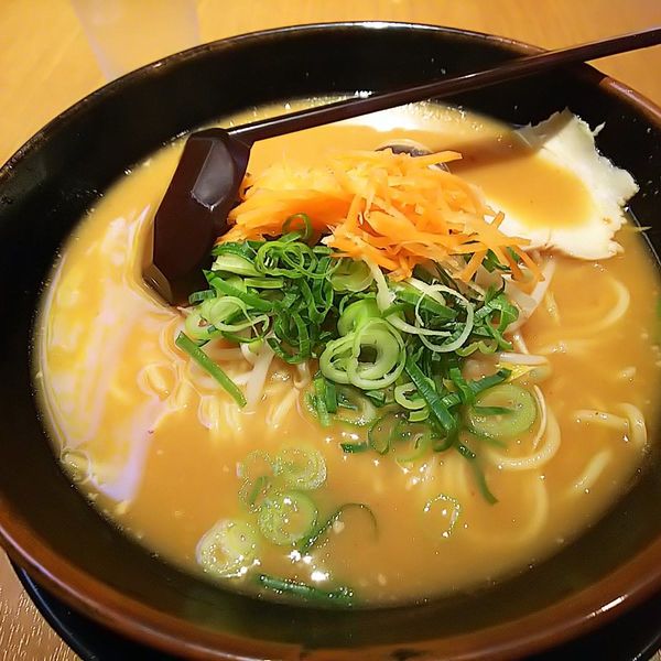 「味噌らーめん 682円」@古潭 プリコ垂水店の写真