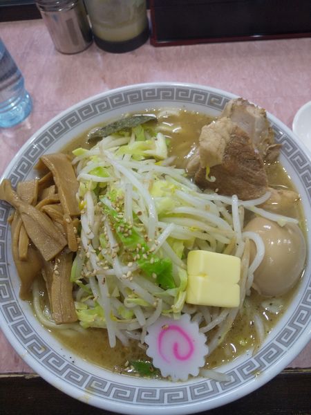 「中華そば(小)700円野菜120円塩変更30円バター50円」@所沢大勝軒の写真