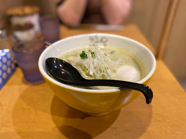 「ラーメンジェノバ」@ラーメン海鳴 博多デイトス店の写真