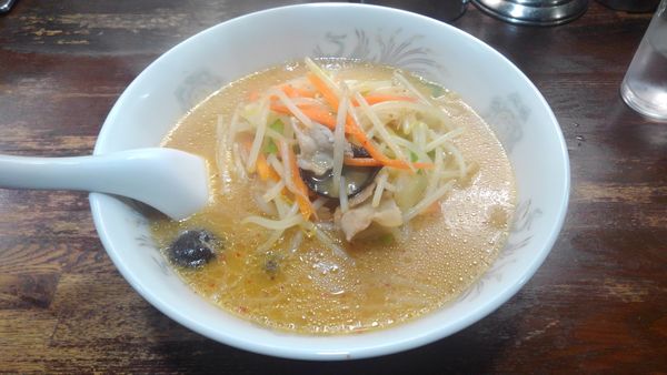 「味噌ラーメン¥750」@らーめん餃子 栄喜の写真