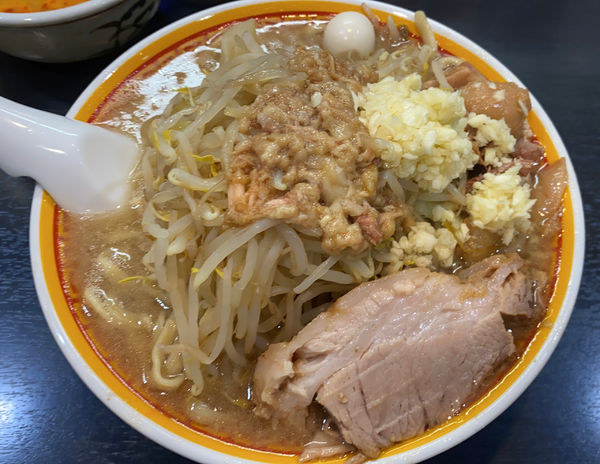 「ラーメン 玉子 ヤサイちょいマシ ニンニク アブラ」@えどもんどの写真