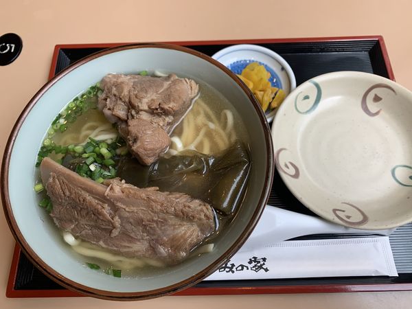 「ソーキそば 750円」@沖縄そば郷土料理 みの家 パレットくもじ店の写真