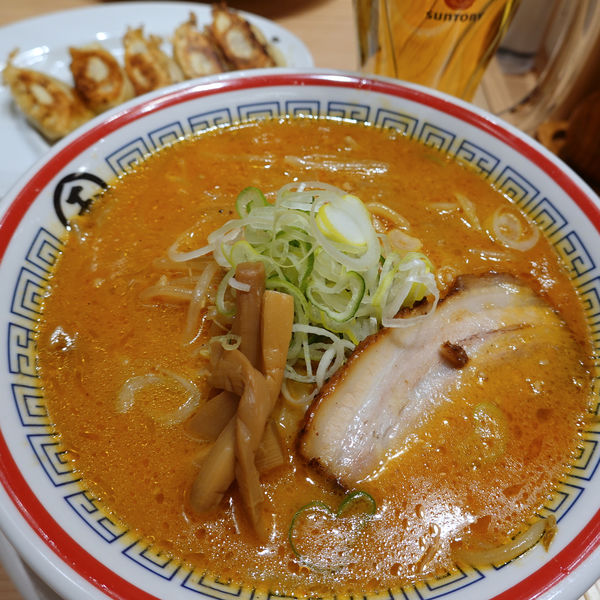 「濃厚味噌らーめん 850円 + 夜セット 500円」@らーめん玉 田町店の写真