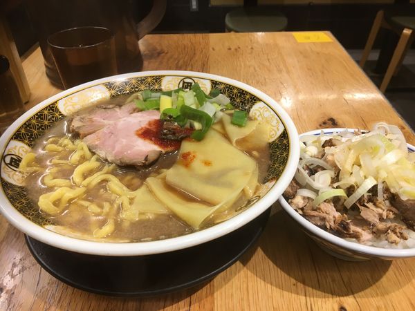 「すごい煮干しラーメン 大盛」@すごい煮干ラーメン凪 五反田西口店の写真
