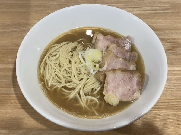「肉そば（小）」@自家製麺 伊藤 神田店の写真