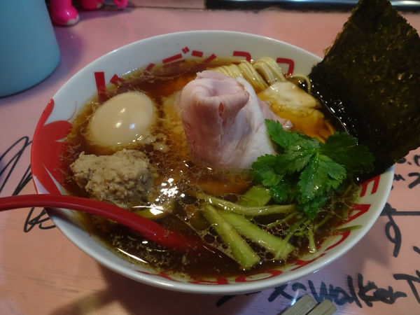 「凛々しい特製地鶏中華そば 1000円位？😅」@らーめん凛々の写真