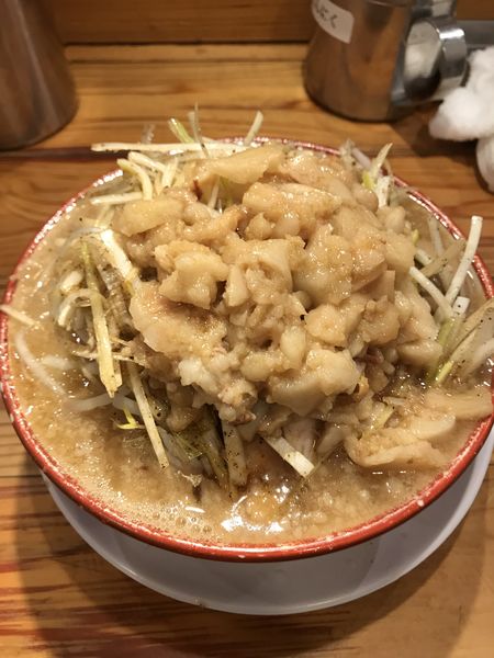 「麺少な目、味玉付き、ネギ、アブラ」@らーめん バリ男 日本橋店の写真