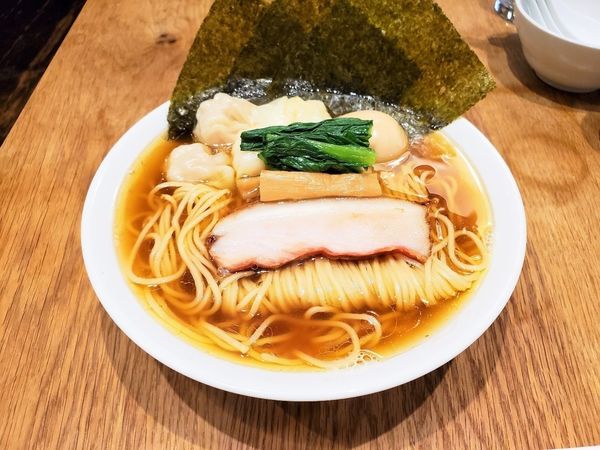 「特製中華そばブレンド(濃口+白)」@あはれの写真