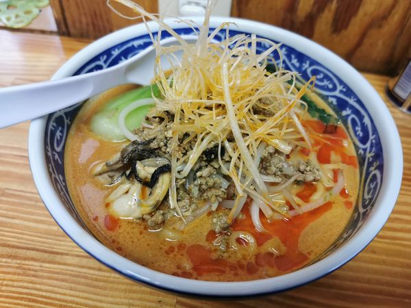 「牡蠣たんたん麺」@中華そば よしかわの写真