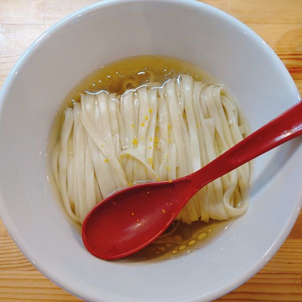 「(梅)かけそば白醤油」@自家製麺 くろ松の写真