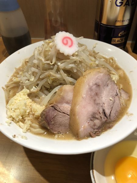 「ラーメン(小)+生たまご」@麺屋 神工の写真