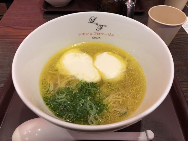 「らぁ麺フロマージュ 780円」@らぁ麺 レモン＆フロマージュ GINZAの写真