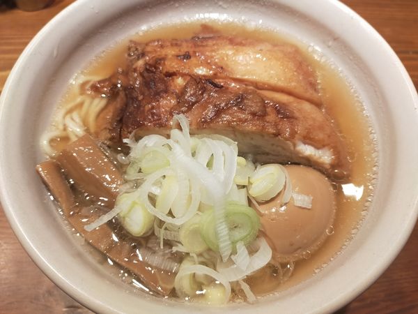 「らーめん　macro」@人類みな麺類 東京本店の写真