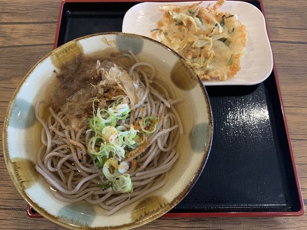 「かき揚げそば 490円」@町の麺処 凪 （NAGI）の写真