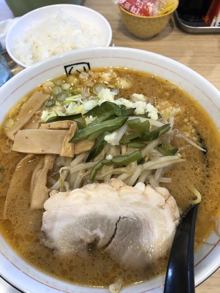 「味噌らーめん　920円　＋サービスライス」@らーめん喰心坊の写真