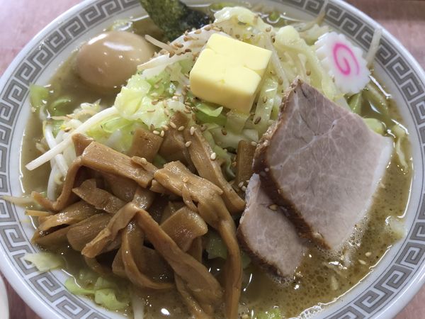 「中華そば(小)700円野菜120円塩変更30円バター50円」@所沢大勝軒の写真