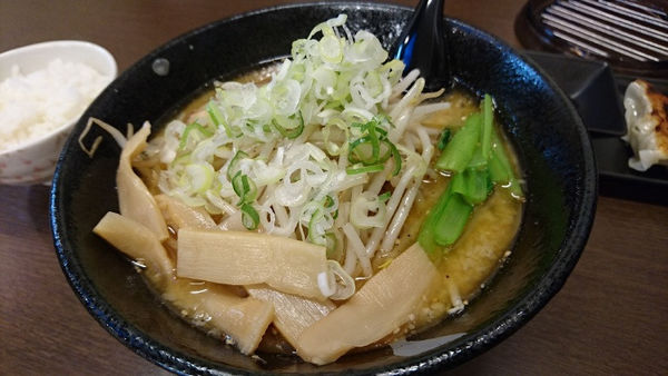 「みそらーめん」@麺屋はるの写真