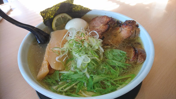 「黄金の塩らーめん全部入り」@麺や 藏人の写真