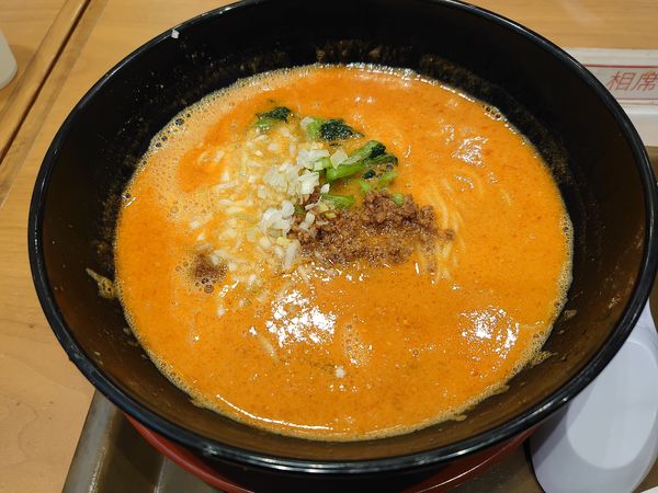 「胡麻たっぷり濃厚担々麺」@京鼎樓小館 三井アウトレットパーク入間店の写真